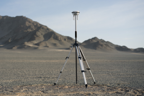 DG-01 DJI D-RTK 3 Survey Pole and Tripod Kit